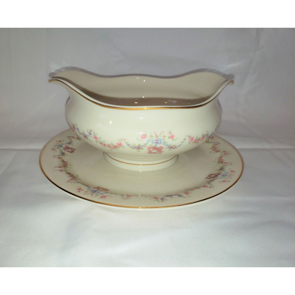 VTG Old Ivory Gravy Boat Attached Underplate Arcadia Pattern Syracuse China '50s